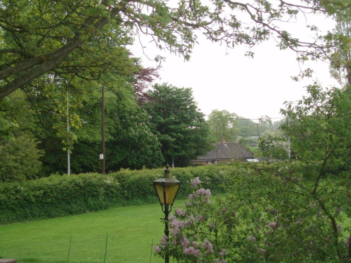 Bank Farm Cottages Nantwich Exterior foto